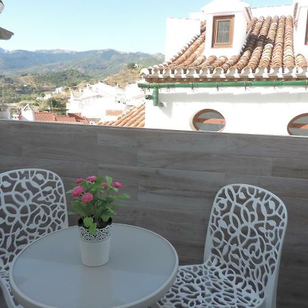 Casa Las Tres Conchas Yunquera Luaran gambar